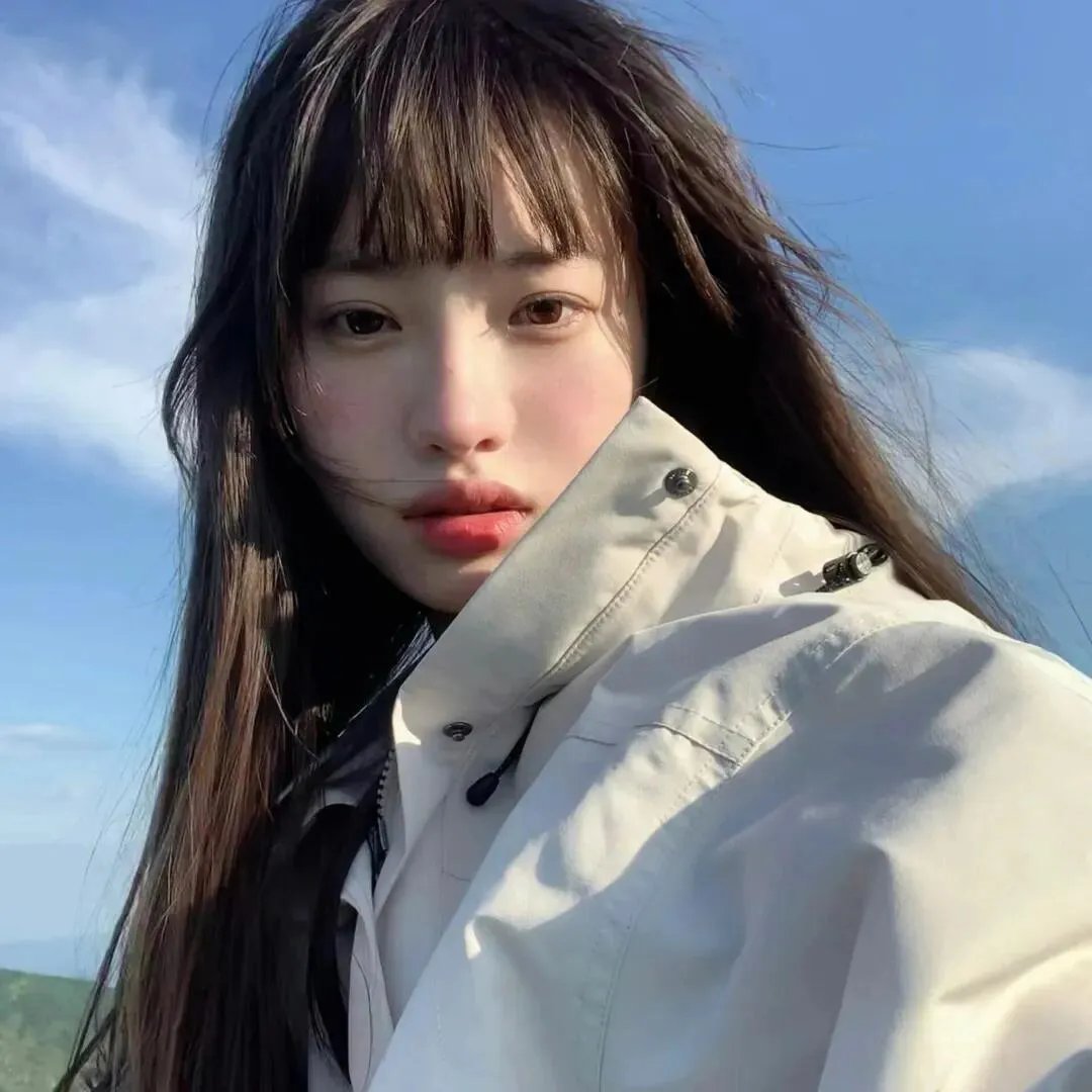 玉湖裸女